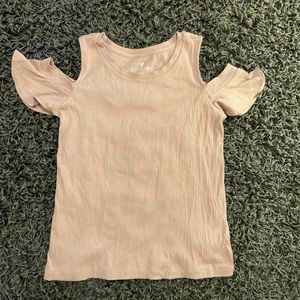 Soft and sexy American Eagle off the shoulder top